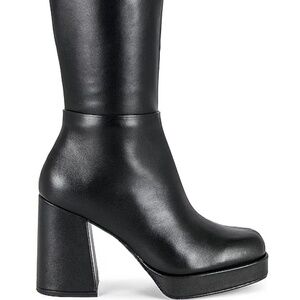 Steve Madden platform boot - Elise, size 9